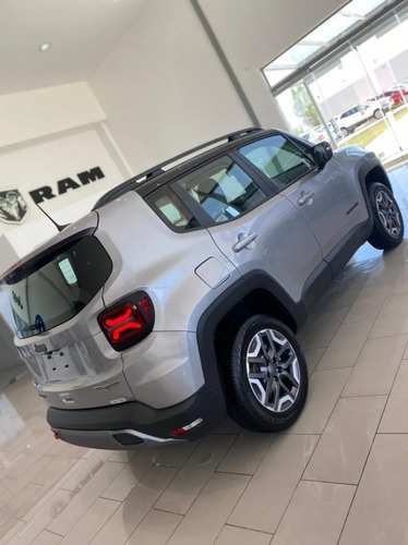 Imagen 3 de 14 de Jeep Renegade Trailhawk At9 4x4 .vr.