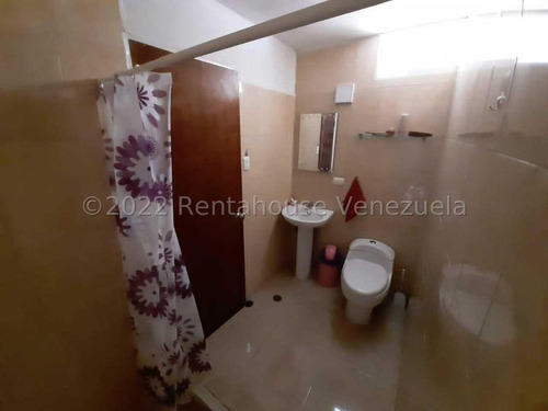 Imagen 17 de 30 de Gustavo Zavala Rentahouse 22-23887