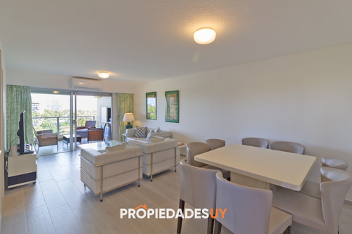 Apartamento En Venta En Roosevelt Punta Del Este, 2 Dormitorios, 2 Baños