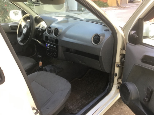 Volkswagen Pointer Pick-Up 1.6 Base Mt