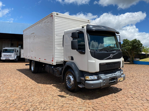 Volvo Vm 270 4x2 Cabine Leito Com Bau