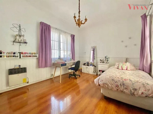 Casa En Arriendo De 6 Dorm. En Providencia