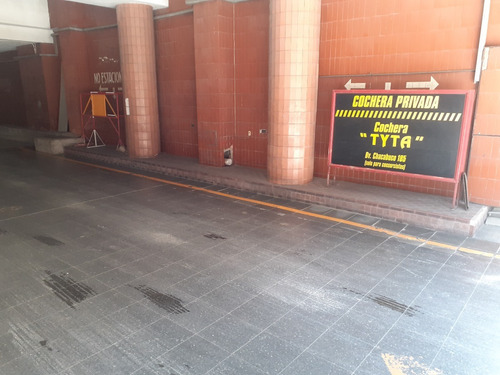 Cochera Venta Calle Chacabuco Barrio Centro Expensas Bajas