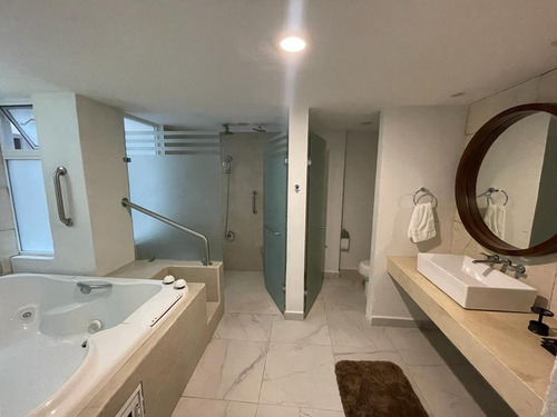 Imagen 6 de 8 de Bonito Departamento En Renta Ubicado En Krystal Vallarta