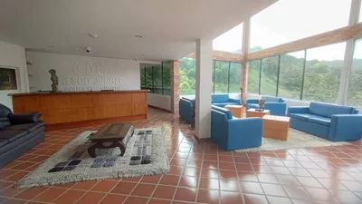 Hotel y resort en venta