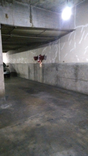 Imagen 8 de 10 de Cochera Privada En Pb Sobre San José De Calasanz 145/7