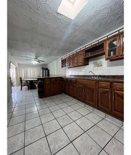 Edificio En Venta En Filadelfia, Gómez Palacio, Durango