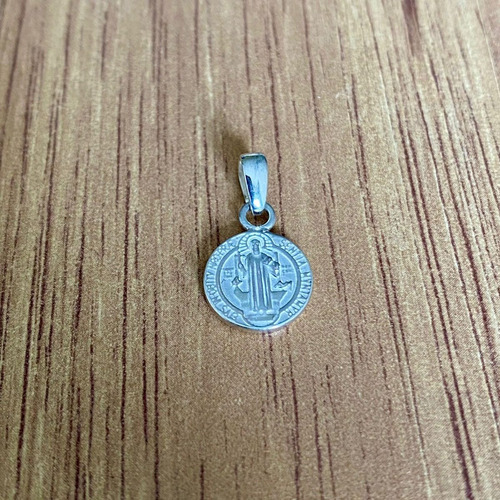 Dije Medalla San Benito 1.1 Cm De Plata .925 Agálea Joyería Color Plateado