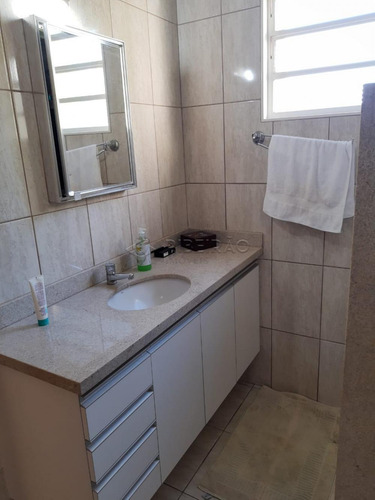 Imagem 8 de 10 de Casas - Ref: V1733
