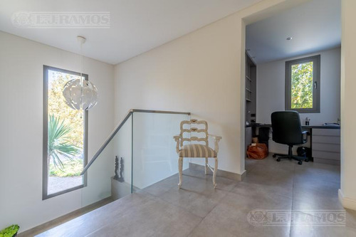 Lj Ramos Vende | Casa Ayres De Pilar | Inmejorable Acceso Km 43.5 Panamericana Ramal Pilar