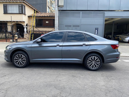 Imagen 4 de 12 de Volkswagen Jetta 2020 1.4 Tsi Mecanico Comfortline