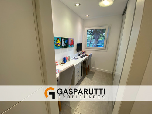 Casa En Venta En Barrio Privado Septiembre, Con Pileta!