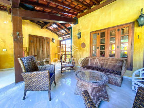 Imagem 15 de 29 de Alphaville 01 | Casa Estilo Fazenda | Enorme Quintal Gramado | Estilo Rústico - Cnc1285
