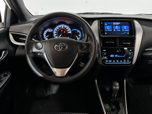 Toyota Yaris 1.3 16V FLEX XL PLUS TECH MULTIDRIVE