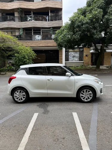 Suzuki Swift 1.2 Hybrid Mt