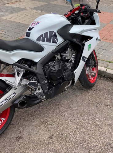 Imagem 4 de 11 de Honra Cbr650f