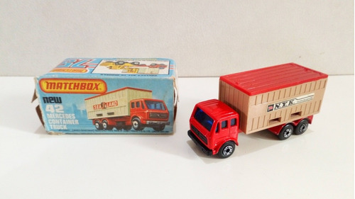 Matchbox Lesney Superfast Mercedes Container Truck No. 42