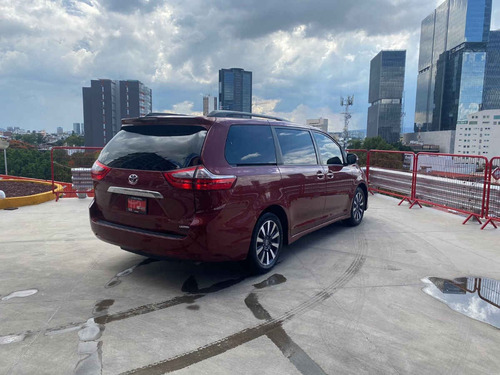 Imagen 5 de 13 de Toyota Sienna 2020 5p Limited V6/3.5 Aut