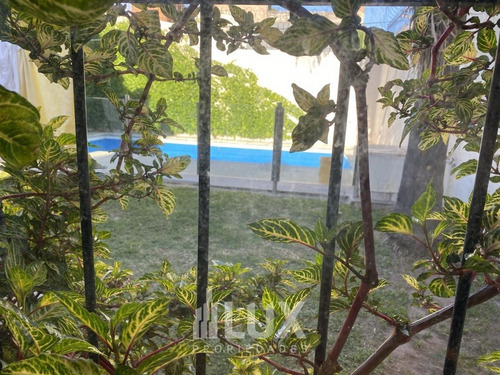 Casa 3 Dormitorios Con Piscina, Quincho Y Parrilla - Garage 2 Autos Cerca Del Rio - Alberdi