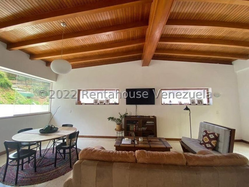 Imagen 2 de 21 de George Tahan #23-5559 Venta Acogedora Casa Duplex, Con Amplios, Integrados E Iluminados Espacios De Ambiente Boho-chic Que Conducen A Un Agradable Jardín Posterior.