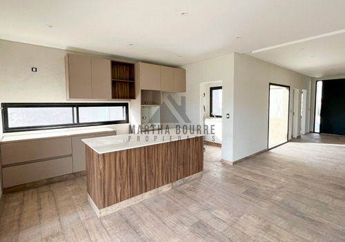 Casa En Venta En Barrio Privado Santo Tomas, Pilar, G.b.a. Zona Norte
