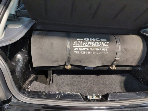 Imagen 8 de 8 de Volkswagen Gol 2013 1.4 Power Ps+ac 83cv