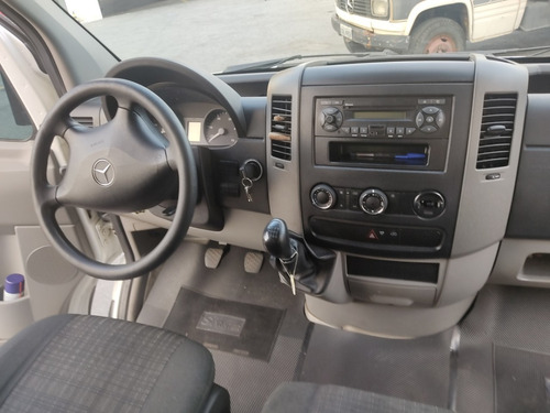 Imagem 4 de 15 de Mercedes Benz Sprinter