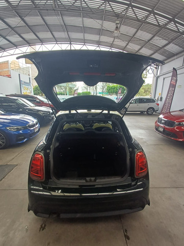 Mini Cooper Resolute 5 Pts.