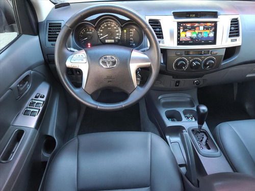 Toyota Hilux 2.7 SR 4X2 CD 16V FLEX 4P AUTOMÁTICO