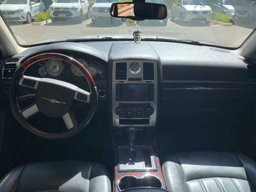 Imagem 10 de 15 de Chrysler 300c 3.5 V6