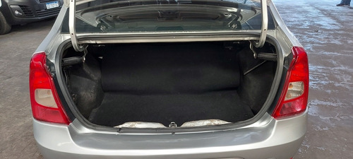 Renault Logan 1.6 Authentique Pack I 90cv 2012