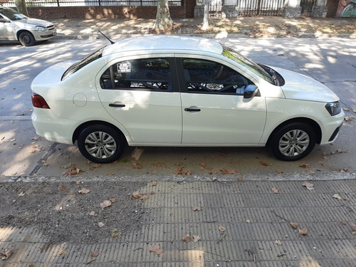 Volkswagen Voyage 1.6 Trenline 101cv 2017