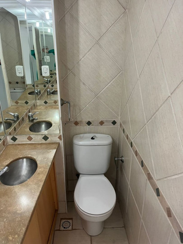 Imagen 3 de 8 de Departamento En Venta En Barcelona Ii