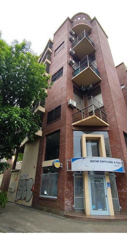 Imagen 12 de 12 de Venta Depto. 1 Dorm C/cochera - 43 Esq. 5 - La Plata