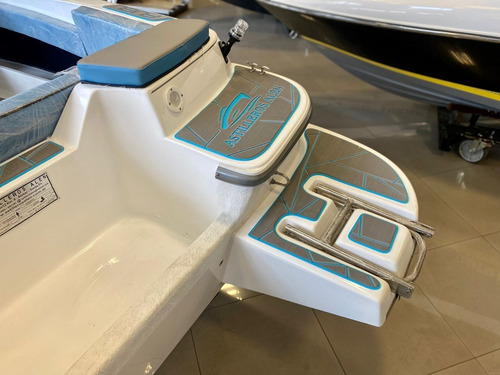 Fuel 51 Sport + Yamaha F70 - Motor Haus S.a