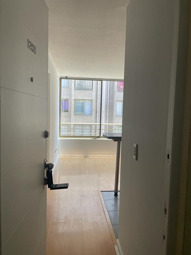 Se Vende Departamento De 1 Dorm 1 Baño / Metro Santa Ana 