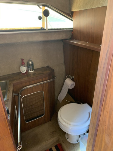 Sea Ray 24 Day Cruiser