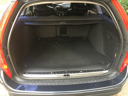 Imagem 5 de 13 de Citroën C5 Break 2004 2.0 Exclusive Aut. 5p