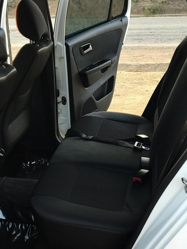 Volkswagen Fox 2010 1.6 Vht Prime Total Flex 5p