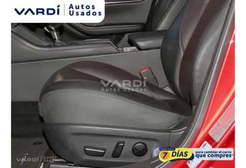 Mazda 3 GRAND TOURING MHEV