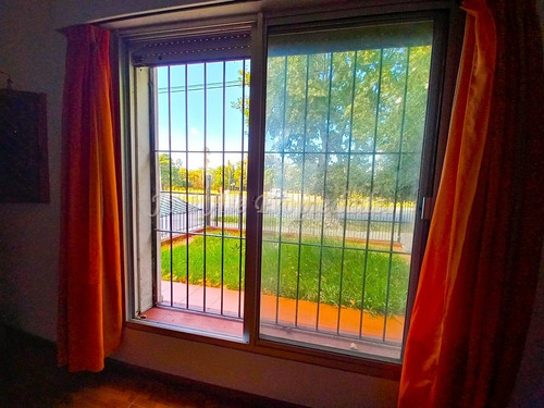Imagen 9 de 17 de En Venta - Impecable Casa 3 Dorm 2 Baños