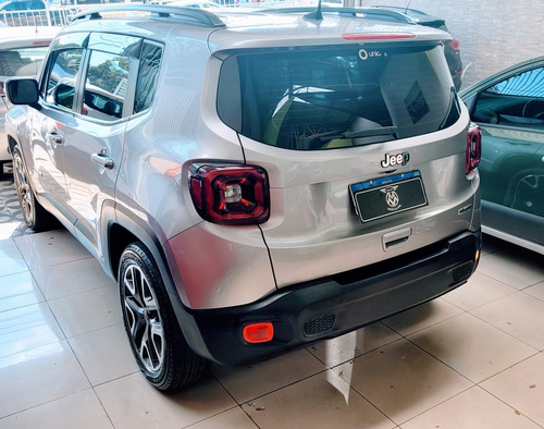 Jeep Renegade 1.8 Longitude Flex Aut. 5p