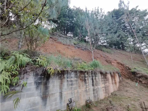 Lote En Guarne Vereda La Clarita Cerca De La Vía Principal