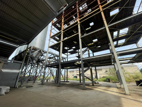 260152 Venta Terreno Con Proyecto De Fábrica Procesadora De Maíz, La Yaguara, Tocuyito