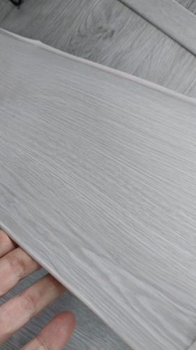 Piso Vinil Autoadhesivo Pvc Alto Tráfico