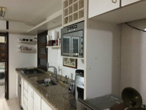 Imagem 11 de 15 de Casa Com 400m² - 04 Dormitórios - Cachoeira Do Bom Jesus - 3028