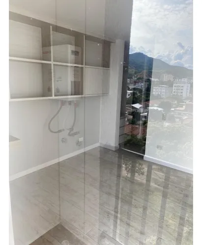 Venta Aparta-estudio De 37mts2 En La Flora, Norte De Cali 8384.