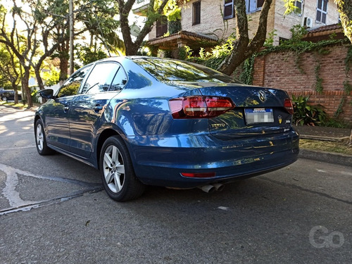 Volkswagen Vento 2.5 Luxury Aut. 2016 Services Oficiales