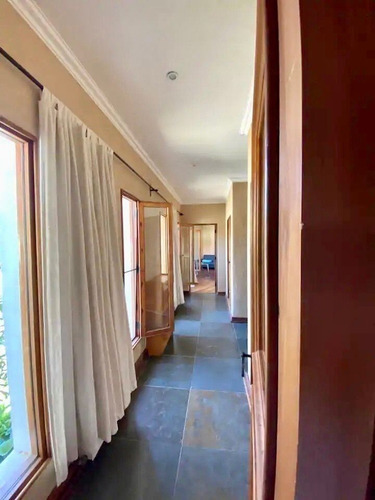 Estilo Colonial Con Increíble Vista Al Cerro La Campana