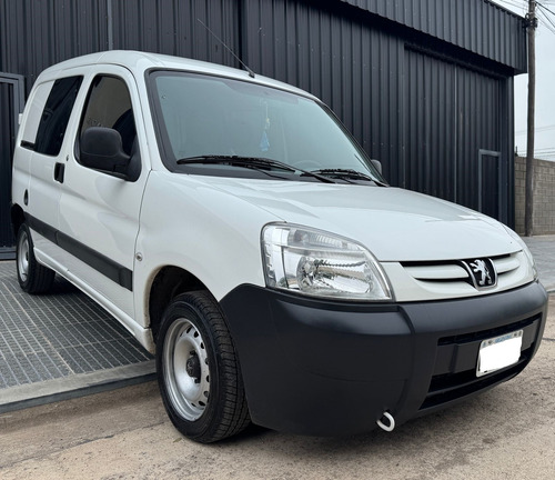 Peugeot Partner 1.4 Furgon Confort 5as